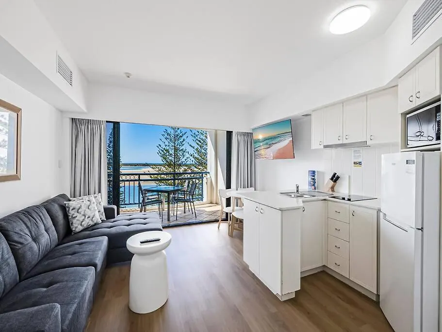 Golden Beach Oasis - Luxury Resort Living